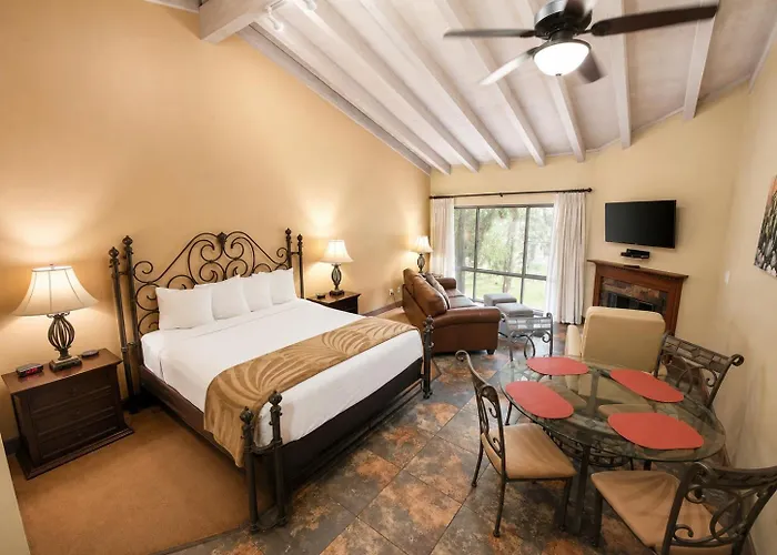 Villas At Poco Diablo